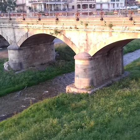 Il Corvino 住宿加早餐酒店 迪亚曼特