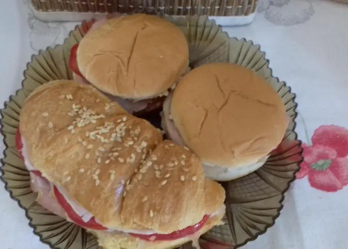 Alojamento de Acomodação e Pequeno-almoço Il Corvino Diamante